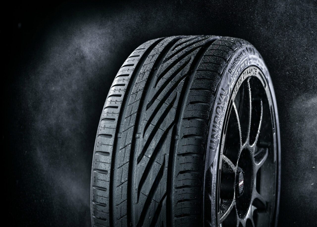 How to Choose the Best Tyres for UK Weather?